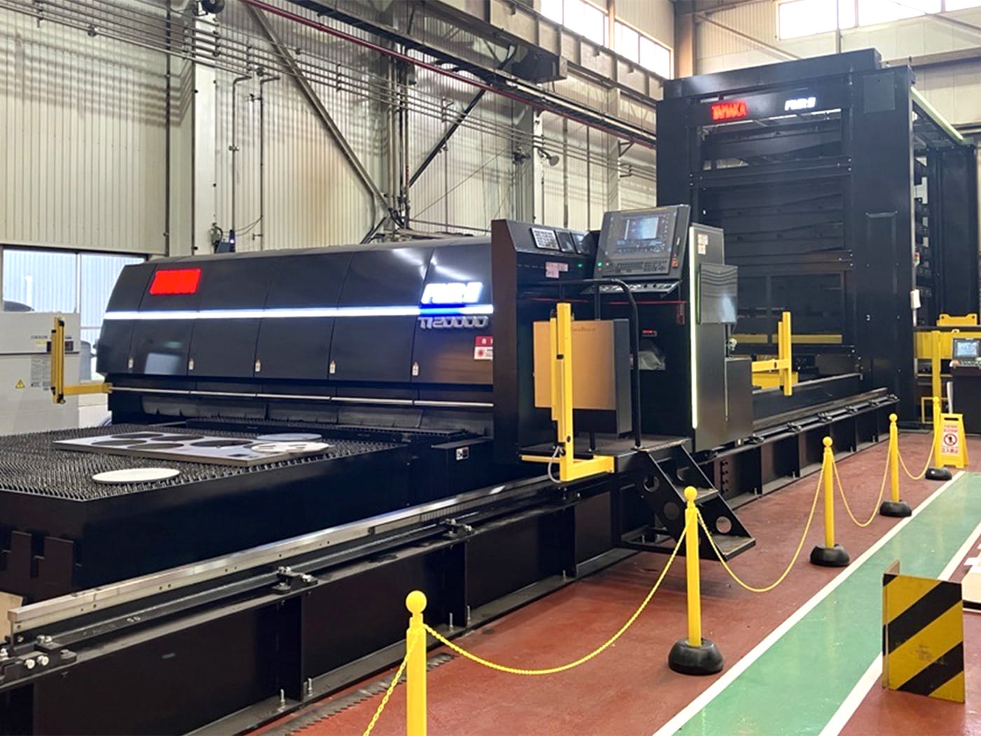 レーザー加工機